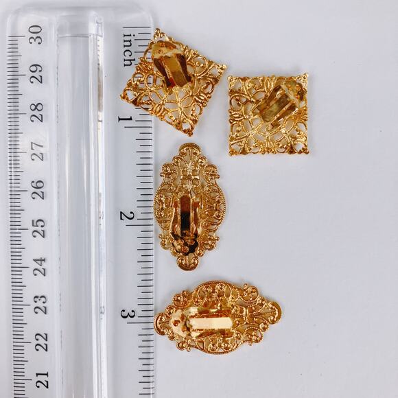 VTG Lot of 2 Clip On Earrings Gold Tone Filigree Ornate Costume Jewelry - Picture 10 of 11